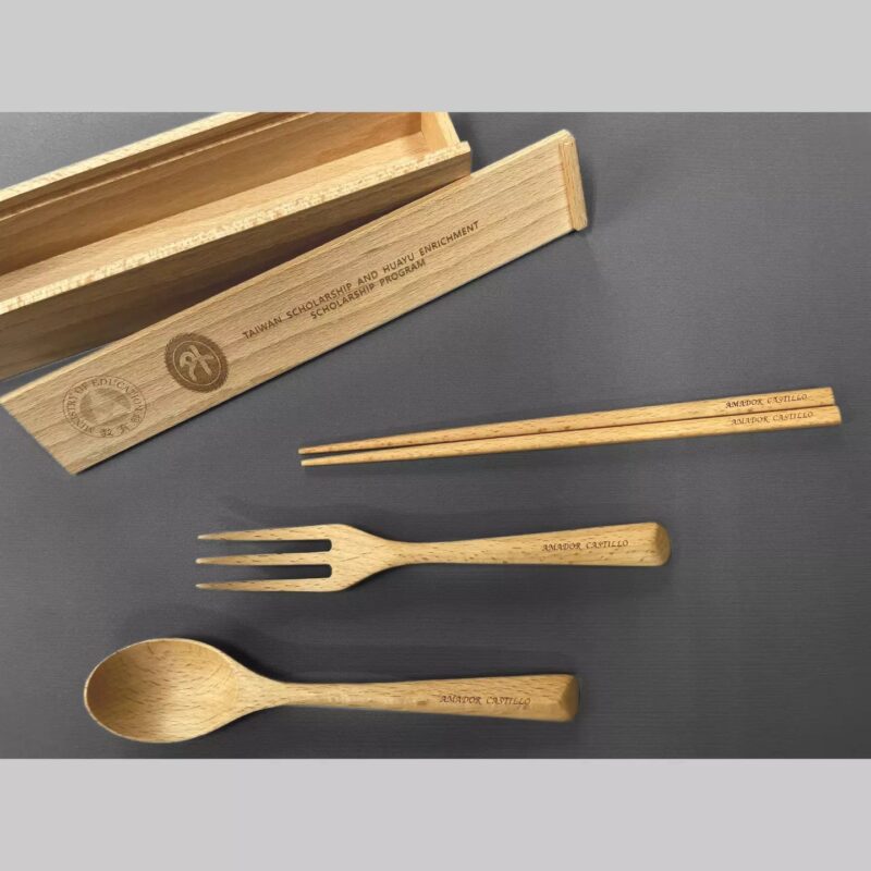 餐具組雷雕